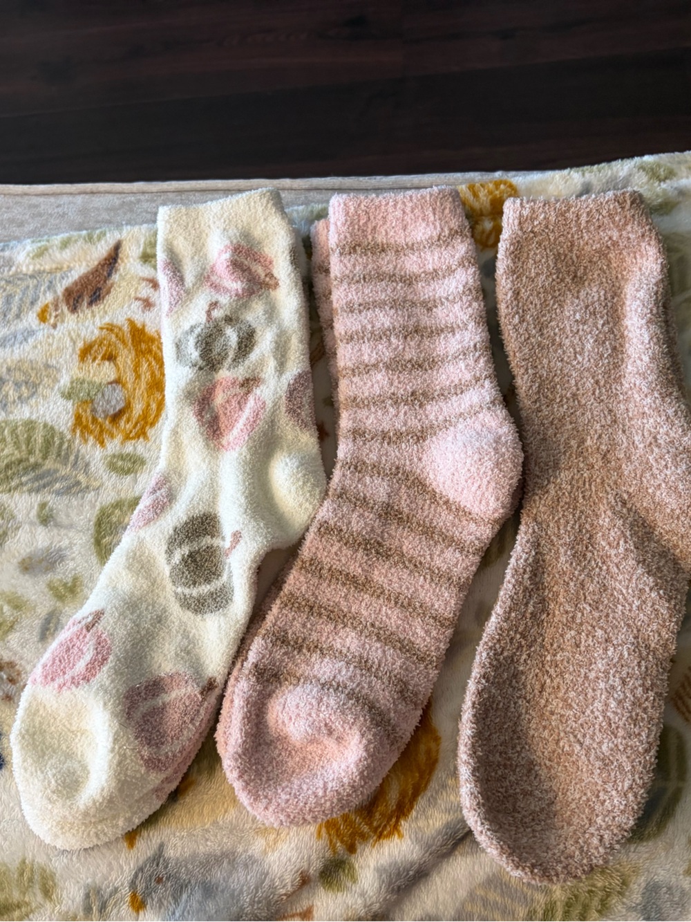 Fall Cozy Women's Plush Crew Socks - Pink & Cream (3 Pack)